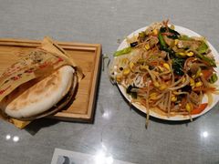 素拼盘-大嘻咹biangbiang面(历史博物馆店)