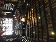 iphone_upload_pic-钟书阁(松江泰晤士小镇店)