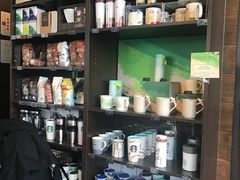 -星巴克(西安曲江银泰店)