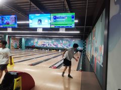 -极限PLAY运动娱乐新世界·团建派对潮玩休闲馆·室内蹦极高空游乐园