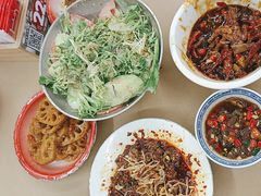-老三样·旧食新味(绿地店)