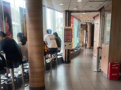 -麦当劳(虹梅路地铁站店)