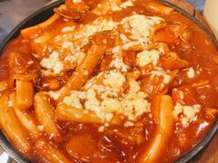 海鲜芝士炒年糕-MI WU FACTORY米屋美食工厂餐厅(绿地店)