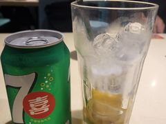咸柠七-龙记烧腊茶餐厅(常德路店)