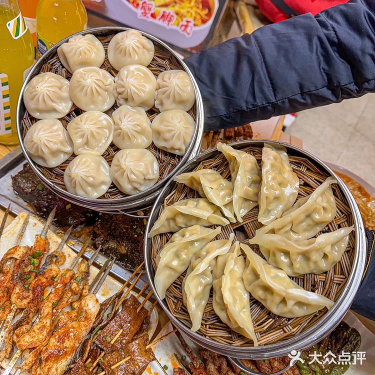 来猜店:烧烤、开了十几年、招牌烤鸡翅!