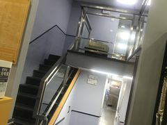 -渲嗳动物医院(异宠·复杂内科转诊中心·玖洲道富华里分院)