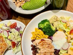 -POKEE VIA&Brunch·维娅(重庆来福士店)