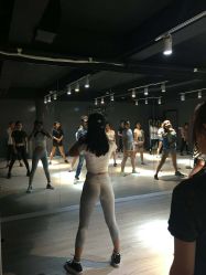 -YASAKI国际舞蹈中心