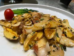 牛肝菌小蚌-绿岛国际酒店·海鲜酒楼(八七路店)