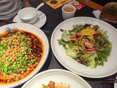 -万重锦·人文川菜馆(骡马市店)