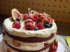 一串糖葫芦-WenTinG文汀·半糖蛋糕(港汇恒隆店)