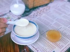-周大娘牛乳(旧寨古村总店)