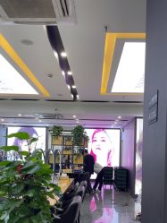 -藤野造型烫染·漂发