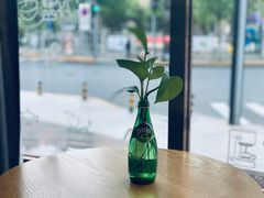 -ZING COFFEE 镜咖啡