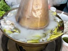 -鑫龙火锅城(环山路店)