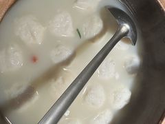 -魏铭鱼头捞饭(晋阳路店)