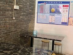 -香港风味小吃店(中英街店)