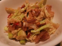-老湖南民间菜·牛肉十八炒(花都店)