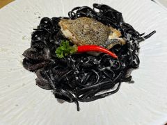 海鲜墨鱼汁面-TIAGO HOME KITCHEN(王府中环店)