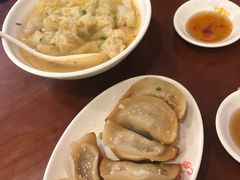 -小姜锅贴(凤凰街店)