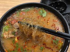 牛肉酸辣粉-小杨生煎(萧山机场店)