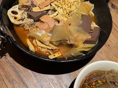 -万记麻辣烫国展总店
