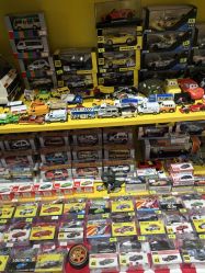 -16TOYS中古玩具铺(崇文门店)