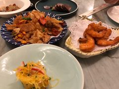 -浅深(世茂滨江精品店)