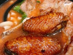 番茄浓汤鸡翅猪扒通粉-华嫂冰室(尖沙咀店)