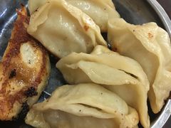 -黄阿姨锅贴大王(万航渡路店)