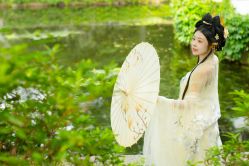-一揽芳华汉服旗袍体验馆(拙政园店)