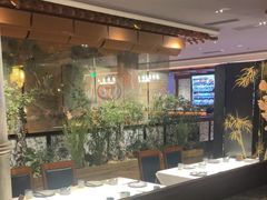 -八府香鸭·啫啫煲(华山路店)