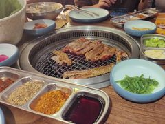 -明洞阿姨·韩式酱蟹烤肉·创意料理(三元桥店)