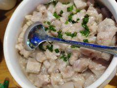 香芋蒸排骨-费大厨辣椒炒肉(万家丽一店)