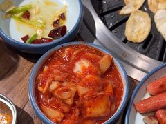 -明洞阿姨·韩式酱蟹烤肉·创意料理(三元桥店)