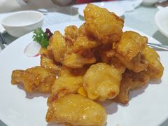 黄桃锅包肉-品味居·首店·大连鲜活海鲜大连菜(东港店)