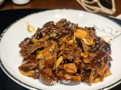 -东口码头·烧鸽子·鱼头泡饼·地方菜(金鹰悦城店)