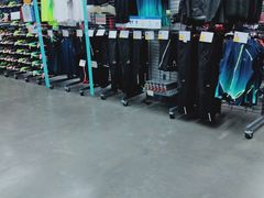 -迪卡侬(金龙湖店)