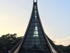 -路思义教堂