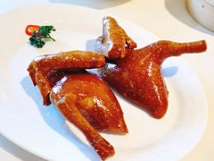 玻璃脆皮乳鸽-利苑酒家(金宝店)