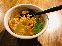 -龙巢盱眙龙虾·牛蛙·烧烤宵夜(八卦岭店)
