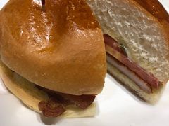 -香港新发烧腊茶餐厅(水围店)