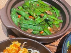 -耶里夏丽·丝路国际·新疆餐厅(浦东区东方路店)