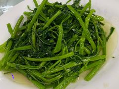 -新鸿港水果市场