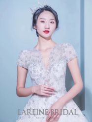 点击看大图 -拉瑞娜LaReine婚纱礼服高级定制