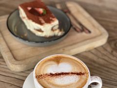 -Common Table · Brunch & Coffee
