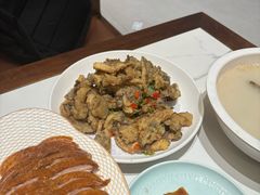 -梅利汴京烤鸭•开封豫菜地标店(东大街店)