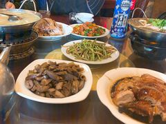 -余杨鸭鸭餐厅