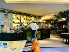 -亮马河饭店翠雅咖啡厅