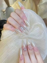 -桃色美甲沙龙